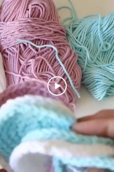 Step-by-step instruction crochet tutorial