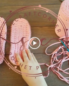 Crochet t-shirt yarn slippers free pattern part 1 right sole