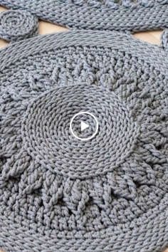 Crochet rug text description of each row