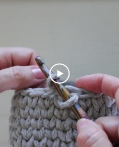 How to end rounds while crocheting a basket using the waistcoat stitch