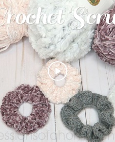 Easy Crochet Scrunchie  BEGINNER TUTORIAL!
