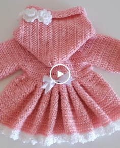 How to Crochet a Hooded Coat for a Baby Girl