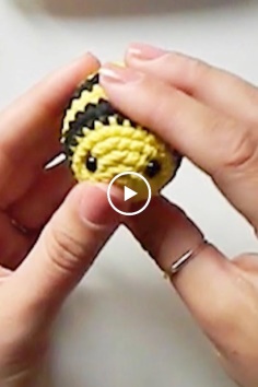 How to knit bumblebee video tutorial