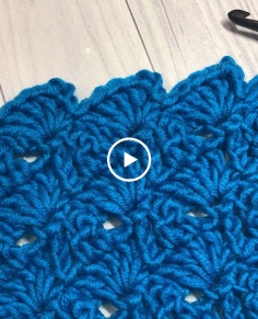 How to crochet the Diagonal Shell Stitch