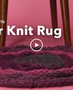Finger Knitting Hula Hoop Rug | DIY Home Decor