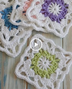 How To Crochet a Vintage Granny Square