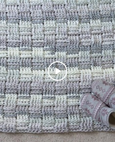 How to Crochet a Rug  Chunky Basket Weave Crochet Rug